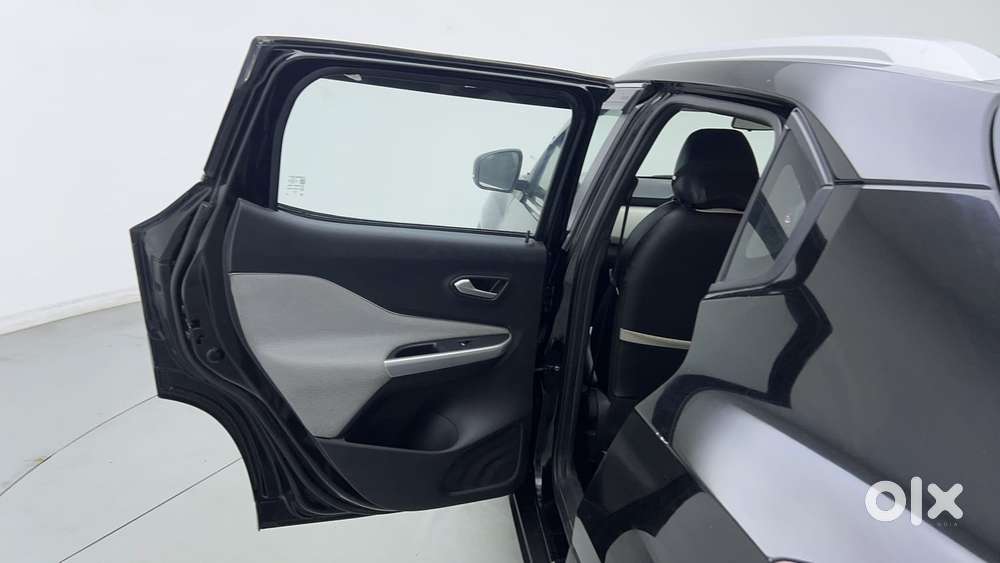 Nissan Magnite 1.0 Xv, 2023, Petrol