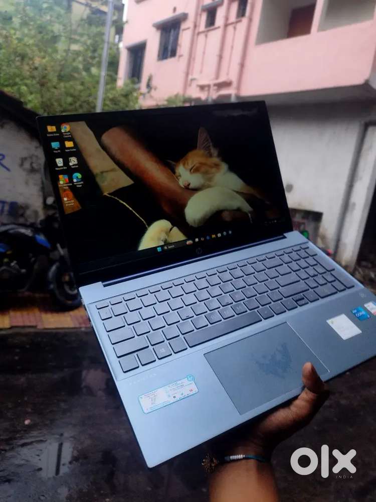 HP Pavilion 15 (Intel i5 11th Gen 8GB ram 512GB SSD) Single hand used