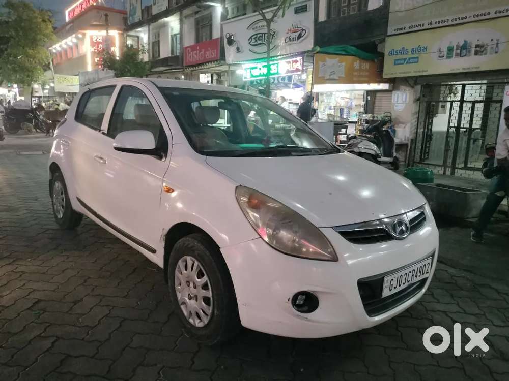 Hyundai Elite I20 2010 Diesel 150000 Km Driven