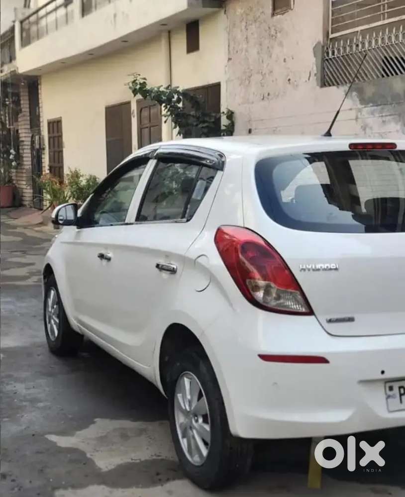 Hyundai I20 Sportz 2012