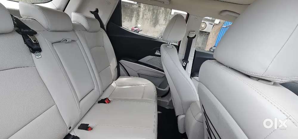 Mahindra Xuv300 Turbosport 2020 Petrol 80000 Km Driven
