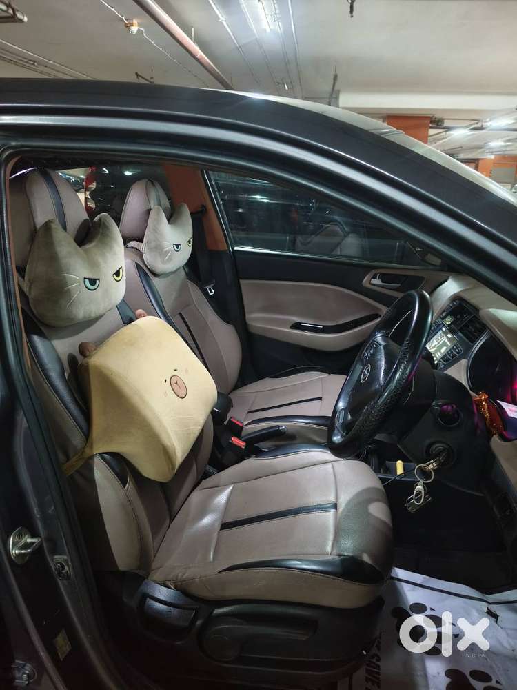 Elite I20 Star Dust Colour.