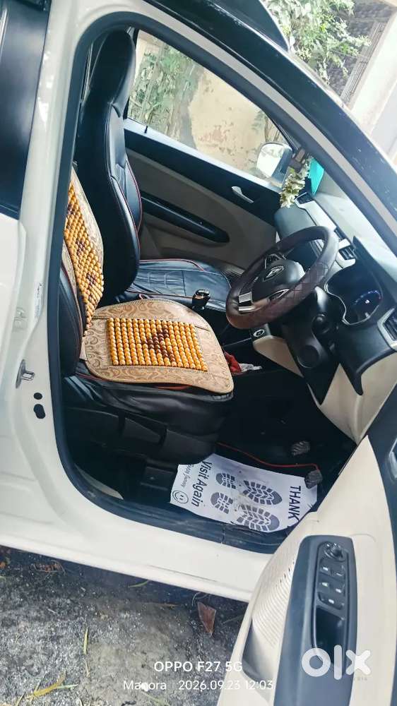 Renault Triber 1.0 Rxz Petrol Manual 2024