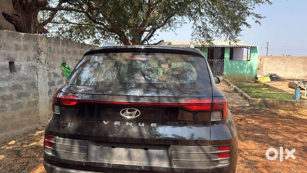 Hyundai Venue, 2023, Petrol