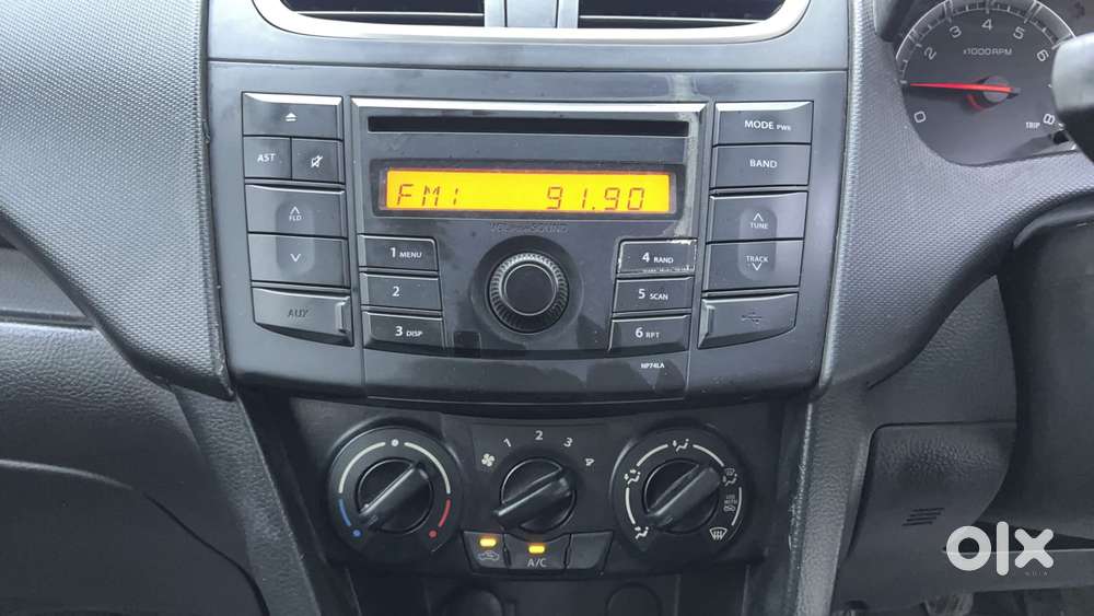 Maruti Suzuki Swift Vvt Vxi, 2014, Petrol