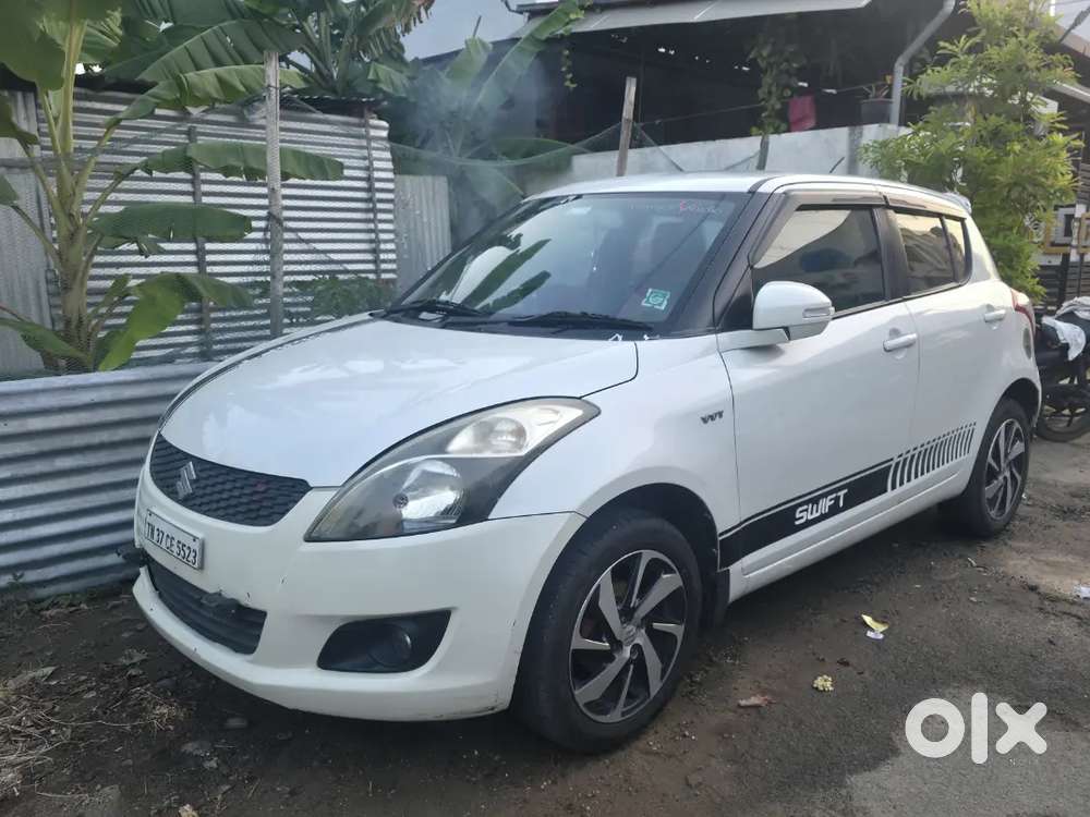 Swift 2013 Vxi White