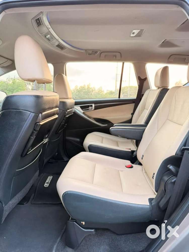 Toyota Innova Crysta 2.8 Zx At 7 Seater, 2019, Diesel