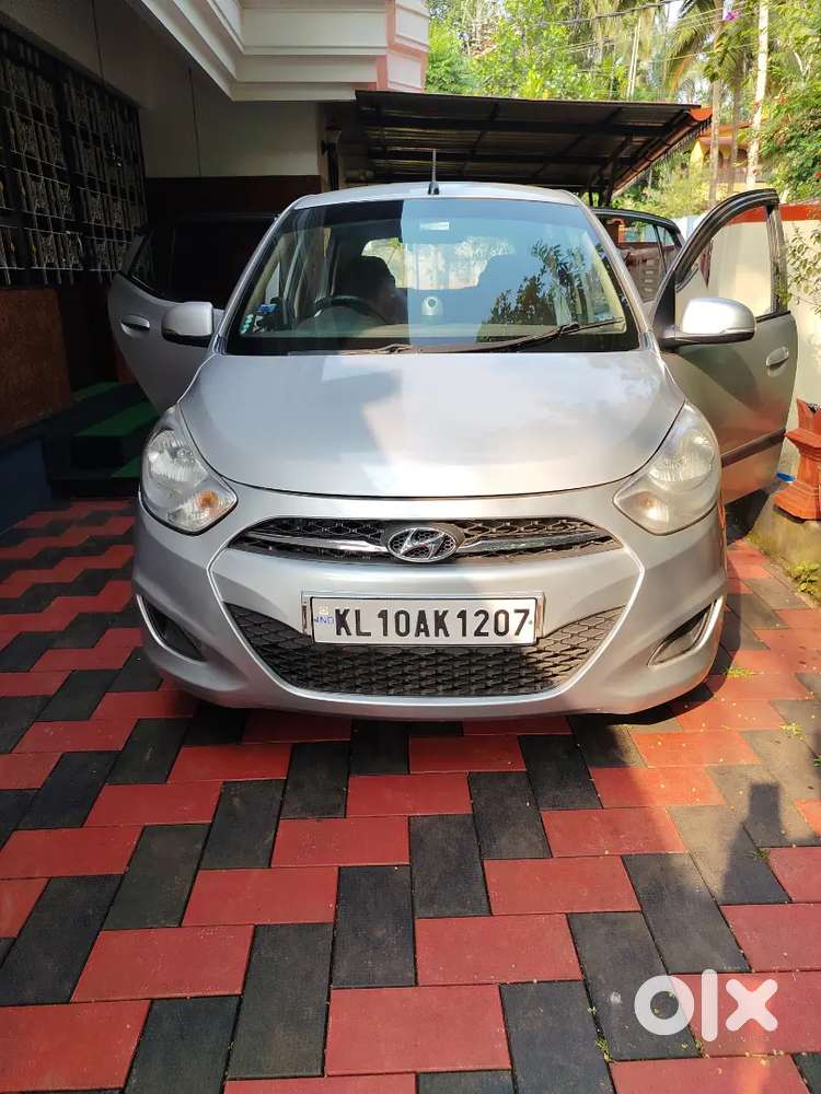 Hyundai I10  Magna 2012 Petrol Well Maintained Car For Sale .