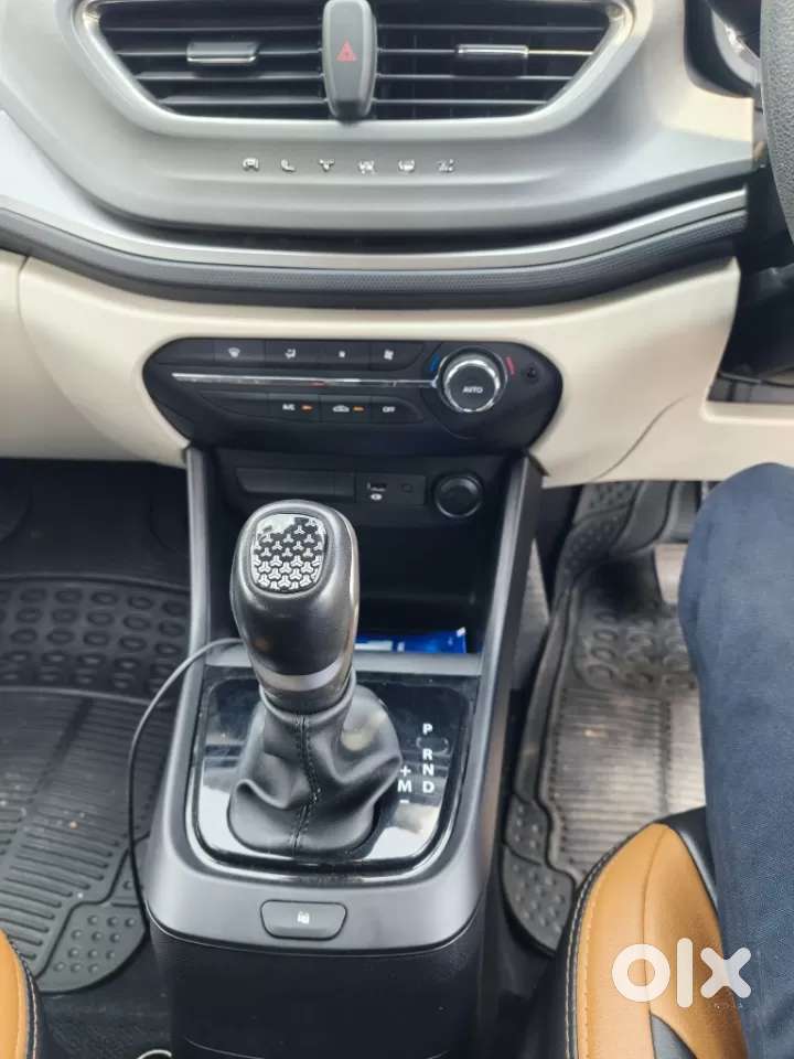 Tata Altroz Xta Petrol, 2022, Petrol