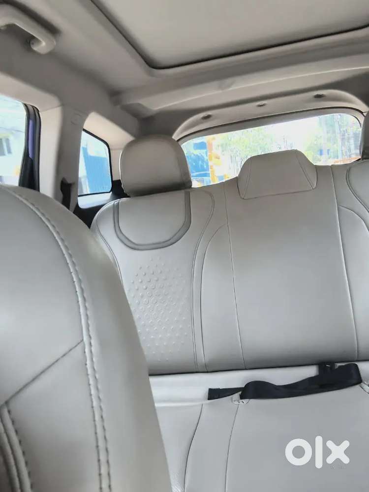 Mahindra Xuv700 2024 Petrol Automatic