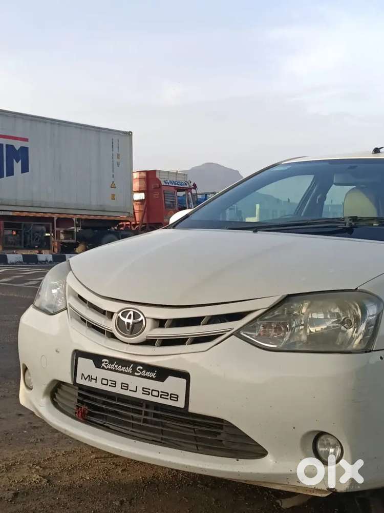 Toyota Etios 1.5 G 2013
