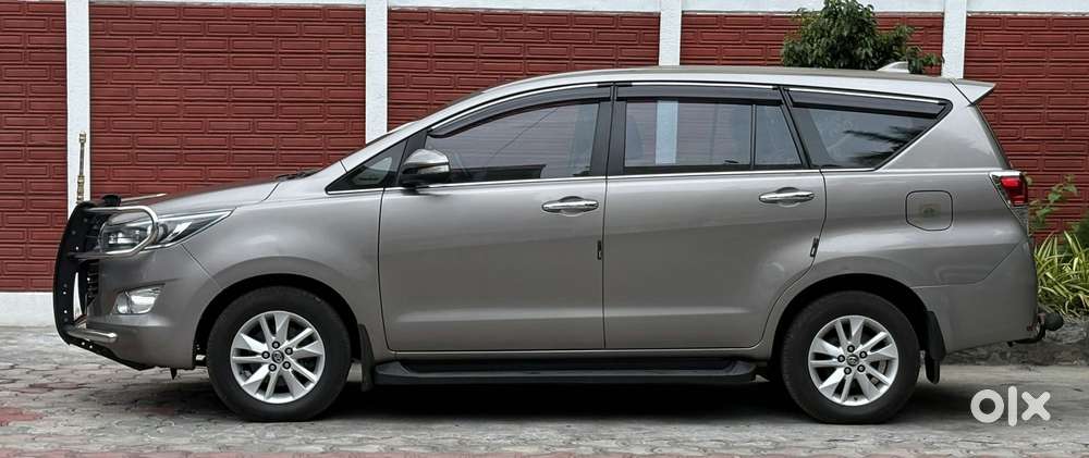 Toyota Innova Crysta 2.4 V, 2017, Diesel