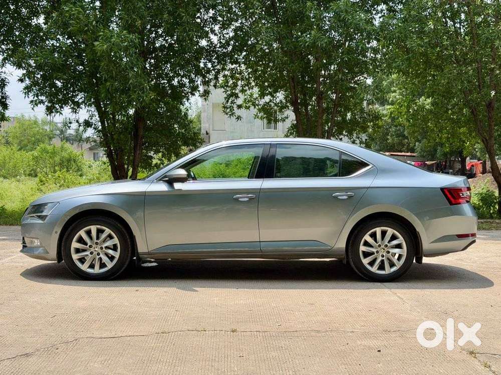 Skoda Superb 2.0 L&k Tsi At, 2019, Petrol