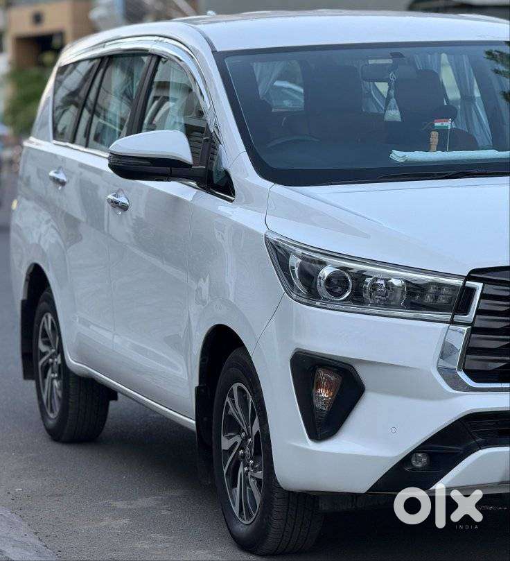 Toyota Innova Crysta 2.4 V, 2023, Diesel