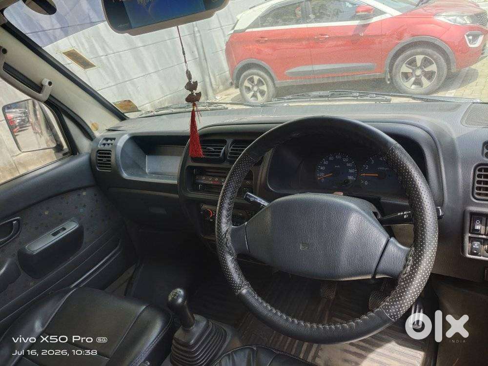 Maruti Suzuki Versa Dx2 5 Seater Bsii, 2005, Petrol