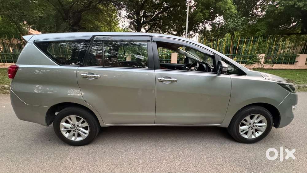 Toyota Innova Crysta 2.7 Gx At, 2019, Diesel
