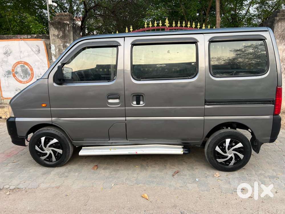 Maruti Suzuki Eeco 7 Seater Ac, 2015, Petrol