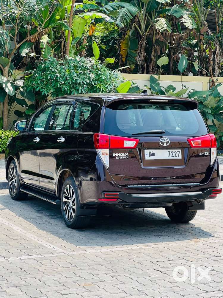 Toyota Innova Crysta [2020-ongoing] 2.4 Zx At 7 Str, 2022, Diesel
