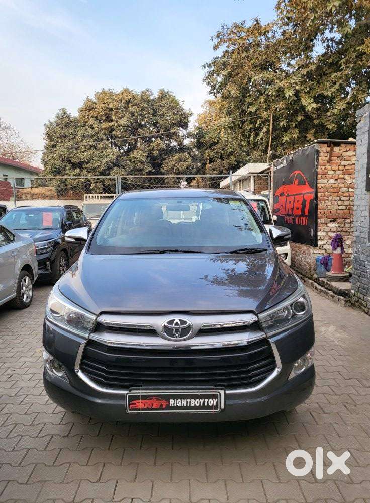 Toyota Innova Crysta 2.8z Automatic, 2016, Diesel