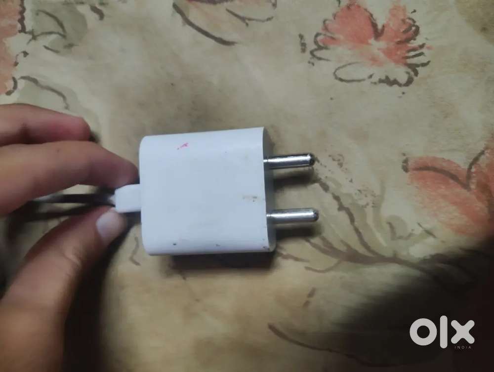 iPhone charger 20 w - Mobile Phones in Katraj, Pune - 1859300451