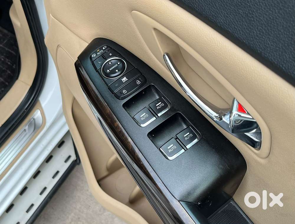 Kia Carnival Limousine Plus 7 Str, 2023, Diesel