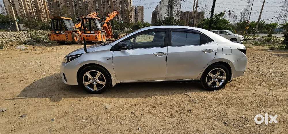 Toyota Corolla Altis 2014 Cng & Hybrids Well Maintained