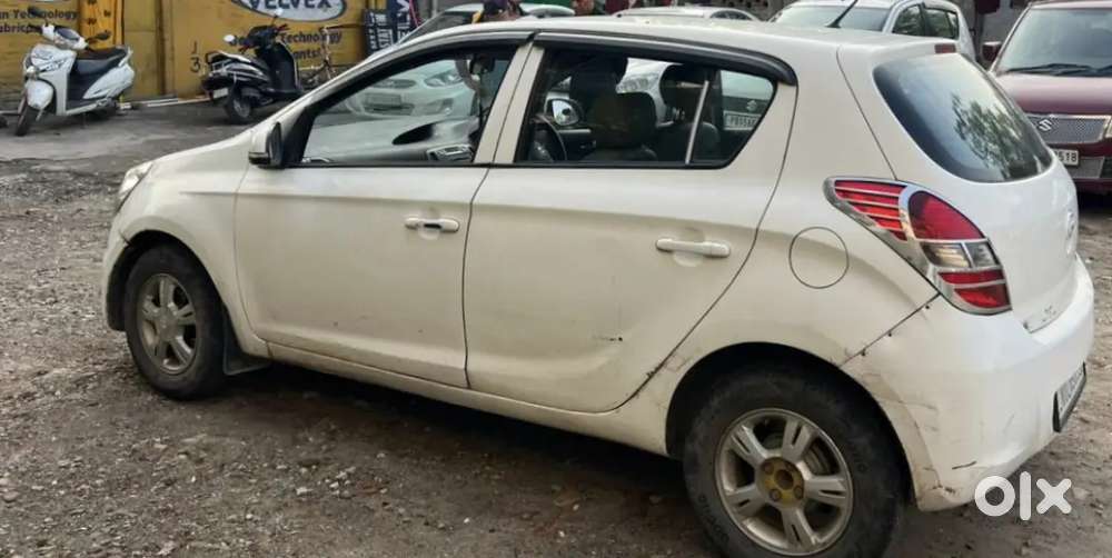 Life 2031 Hyundai I20 Petrol Spotz 2011