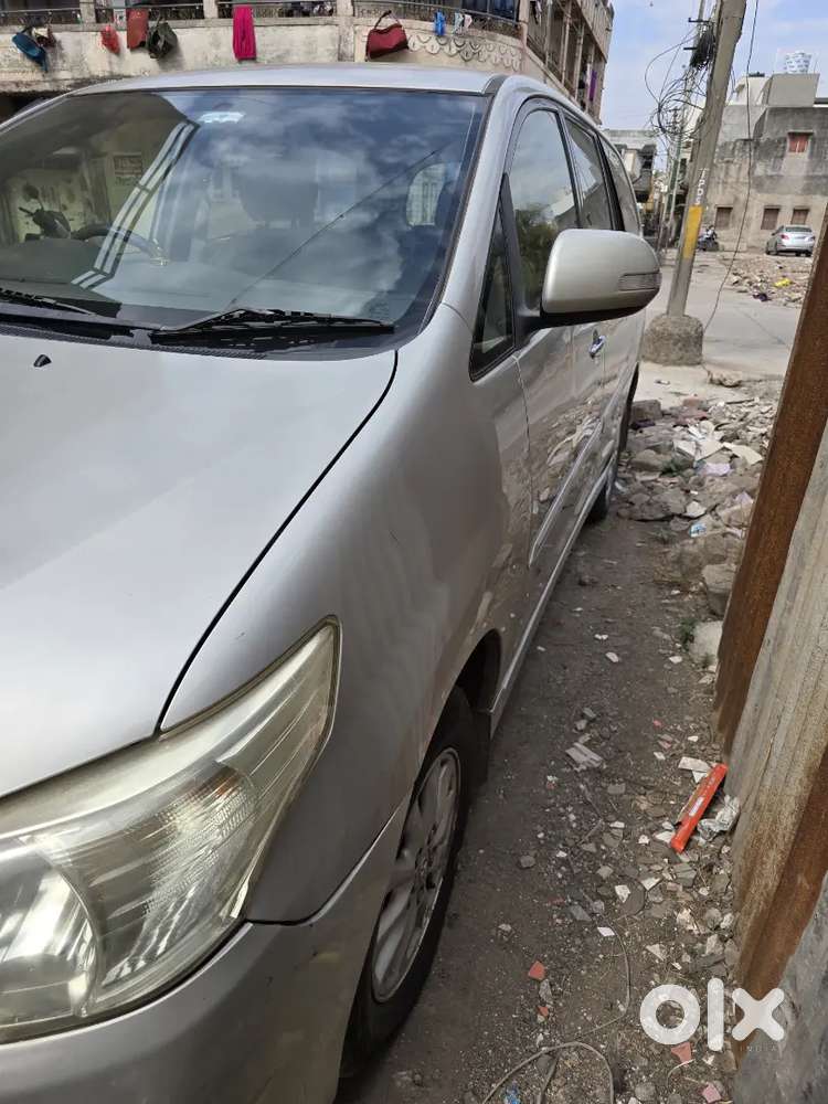 Toyota Innova 2012 Diesel Well Maintained