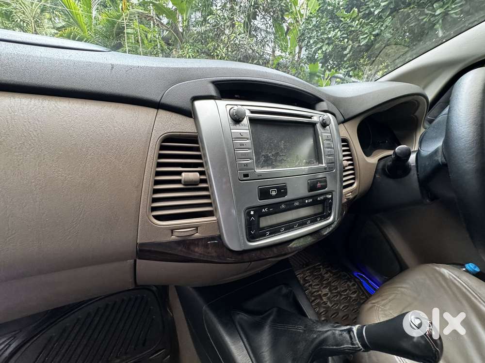 Toyota Innova 2.5 Z Diesel 7 Seater, 2015, Diesel