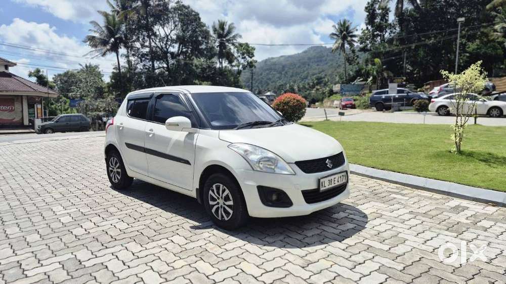 Maruti Suzuki Swift Vxi, 2015, Petrol
