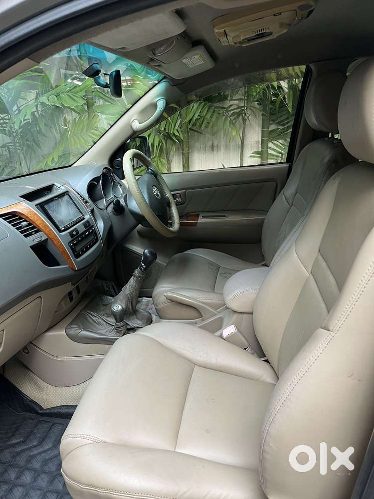 Toyota Fortuner 3.0 4x4 Manual, 2011, Diesel