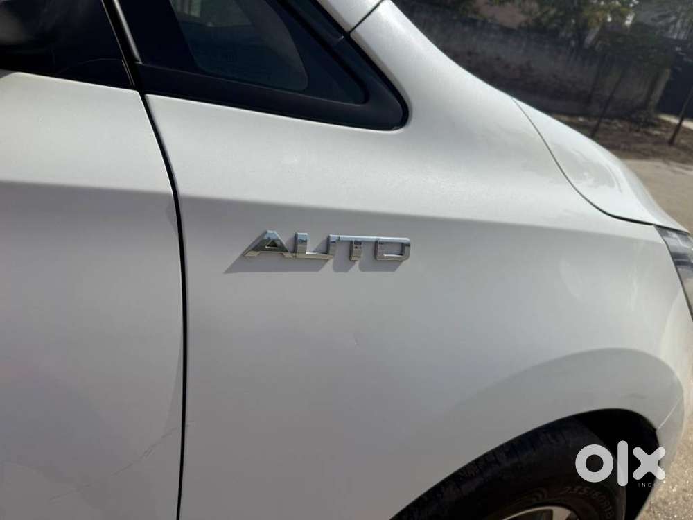 Kia Carnival Premium, 2021, Diesel