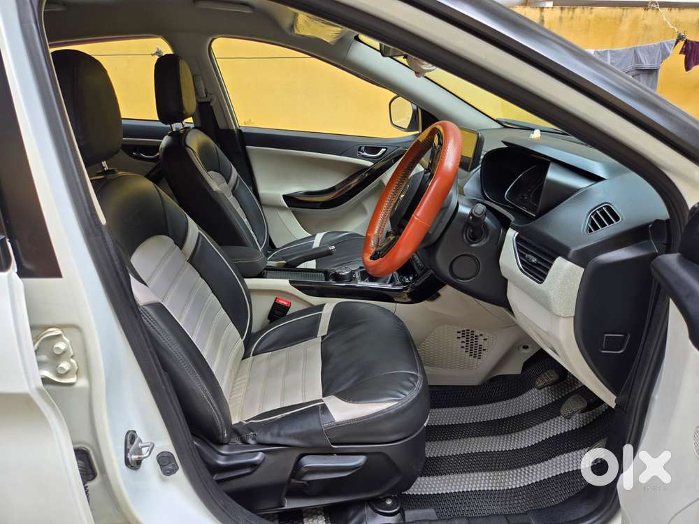 Tata Nexon 1.2 Revotron Xz Plus, 2022, Petrol