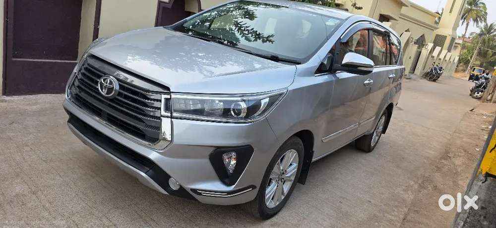 Toyota Innova Crysta 2017 Diesel Well Maintained