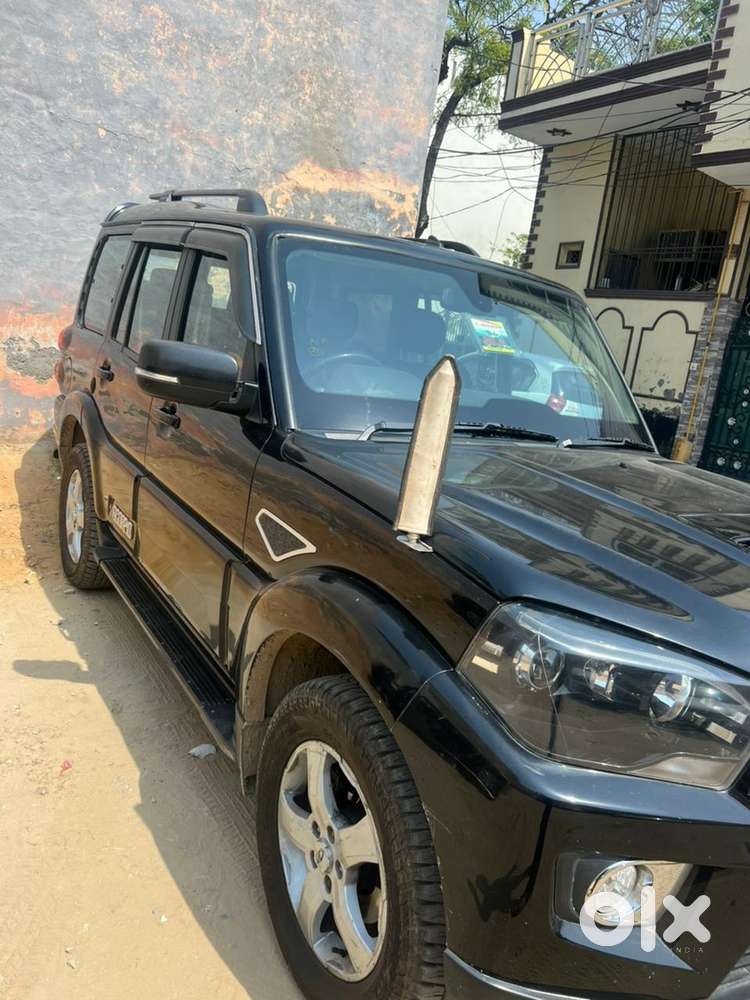 Mahindra Scorpio Classic 2022 Captain Seat