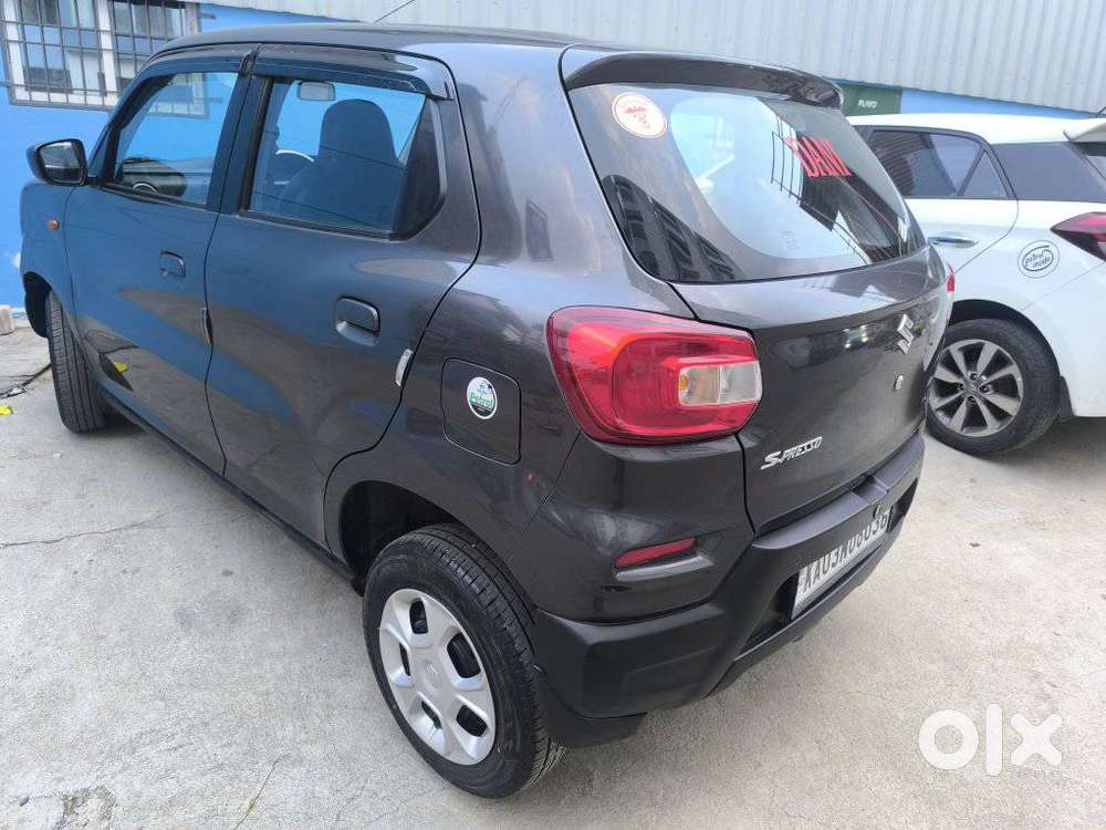 Maruti Suzuki S-presso Vxi, 2024, Petrol