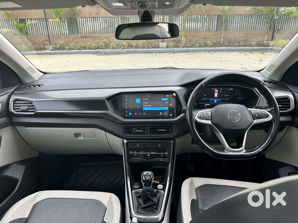 Volkswagen Taigun Topline 1.0 Tsi Mt (electric Seats), 2022, Petrol