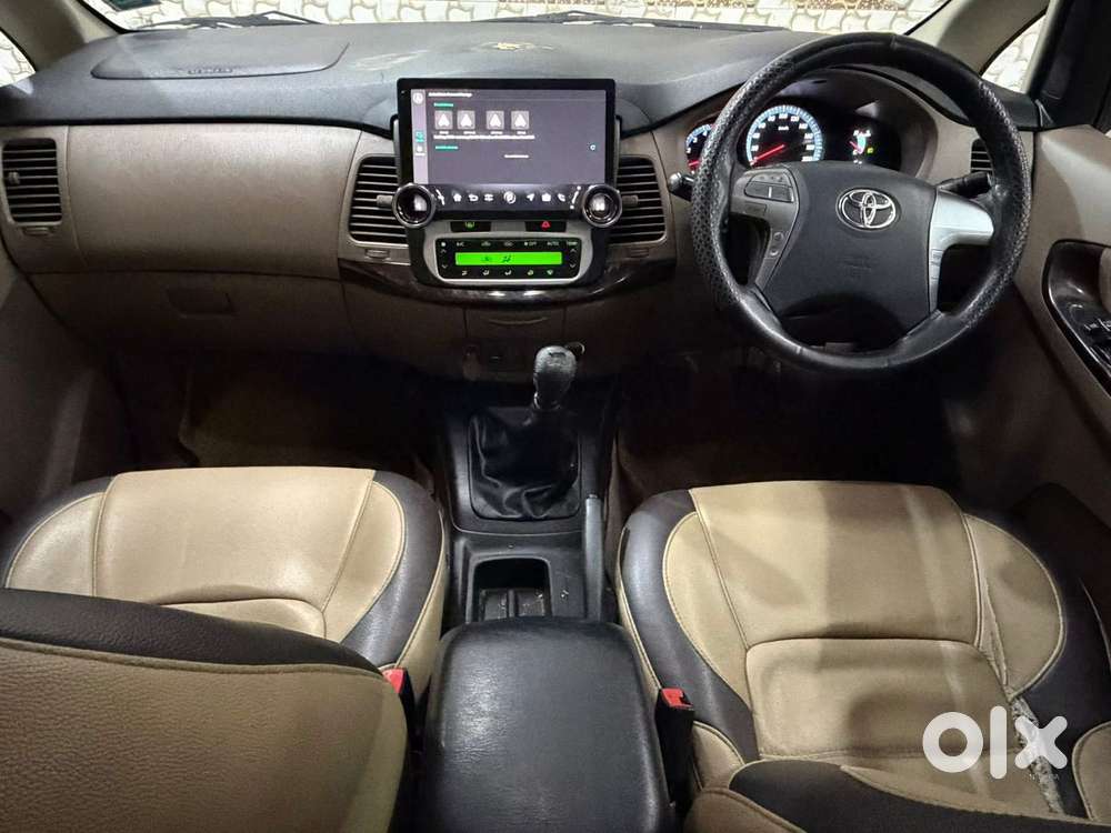 Toyota Innova 2.5 Vx 7 Str Bs-iii, 2015, Diesel
