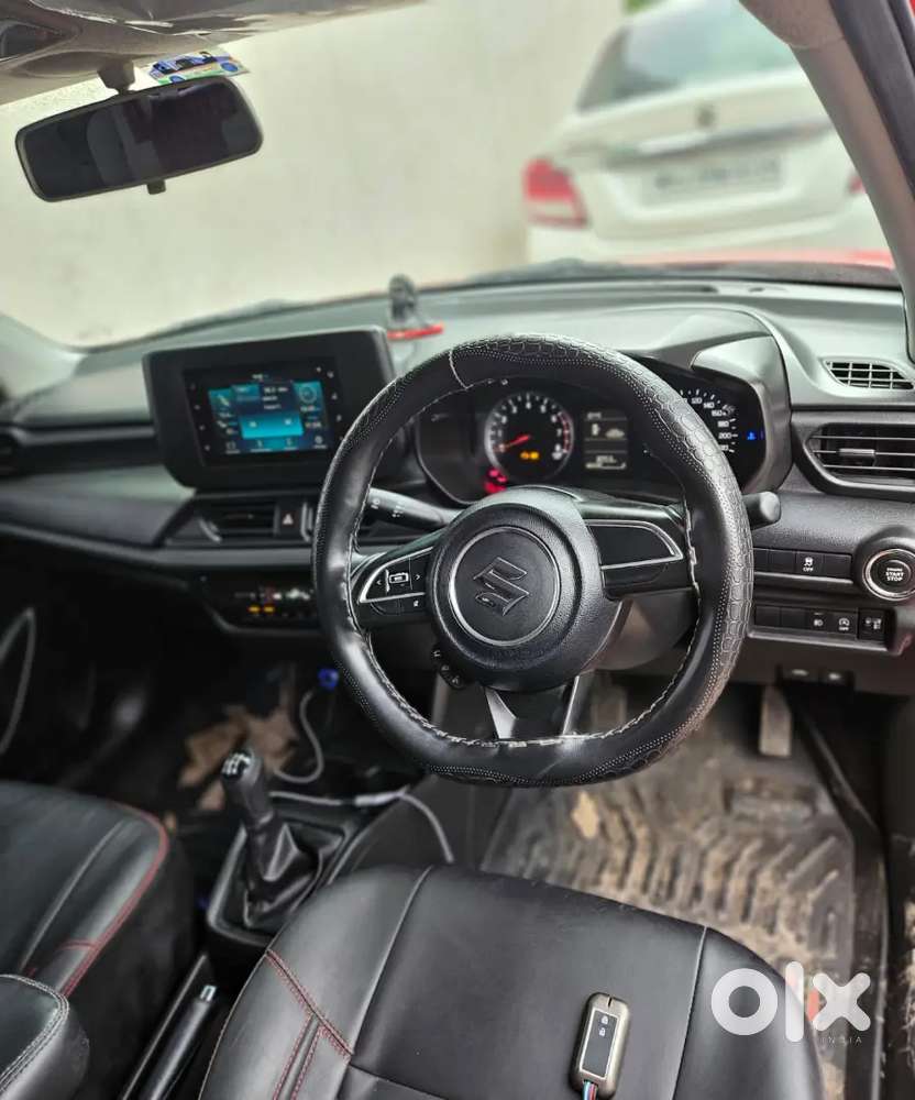 Maruti Suzuki Swift Vxi Petrol Manual 2025