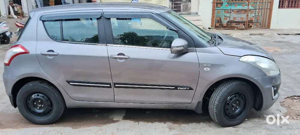 New Tyre New Battery Complete Service