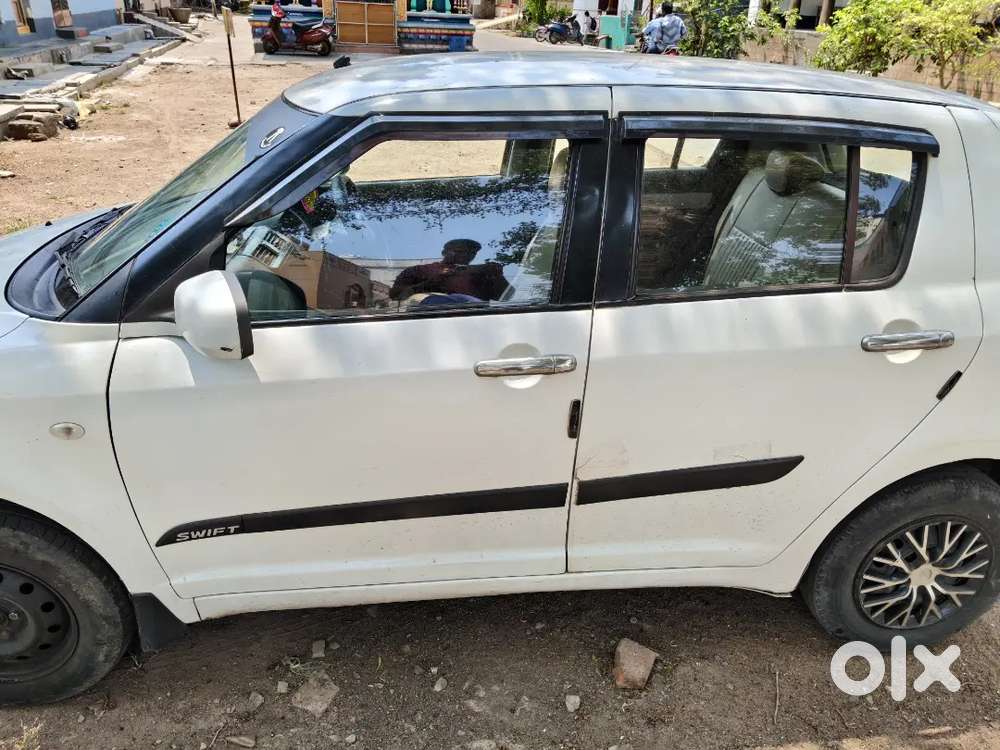 Maruti Suzuki Swift 2008 Petrol 105000 Km Driven