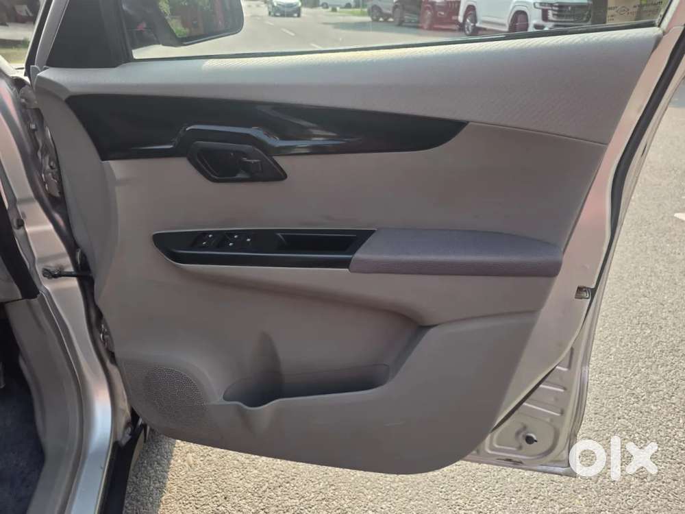 Mahindra Kuv 100 Mfalcon G80 K6, 2017, Petrol