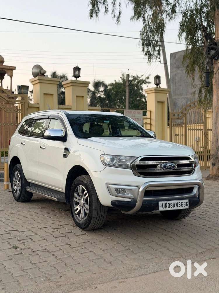 Ford Endeavour 3.2 Titanium At 4x4, 2017, Diesel