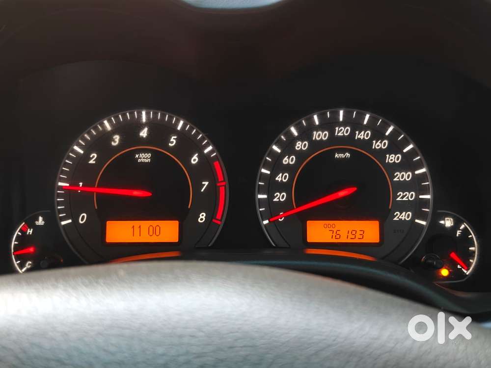 Toyota Corolla Altis 2010-2013 G, 2011, Petrol