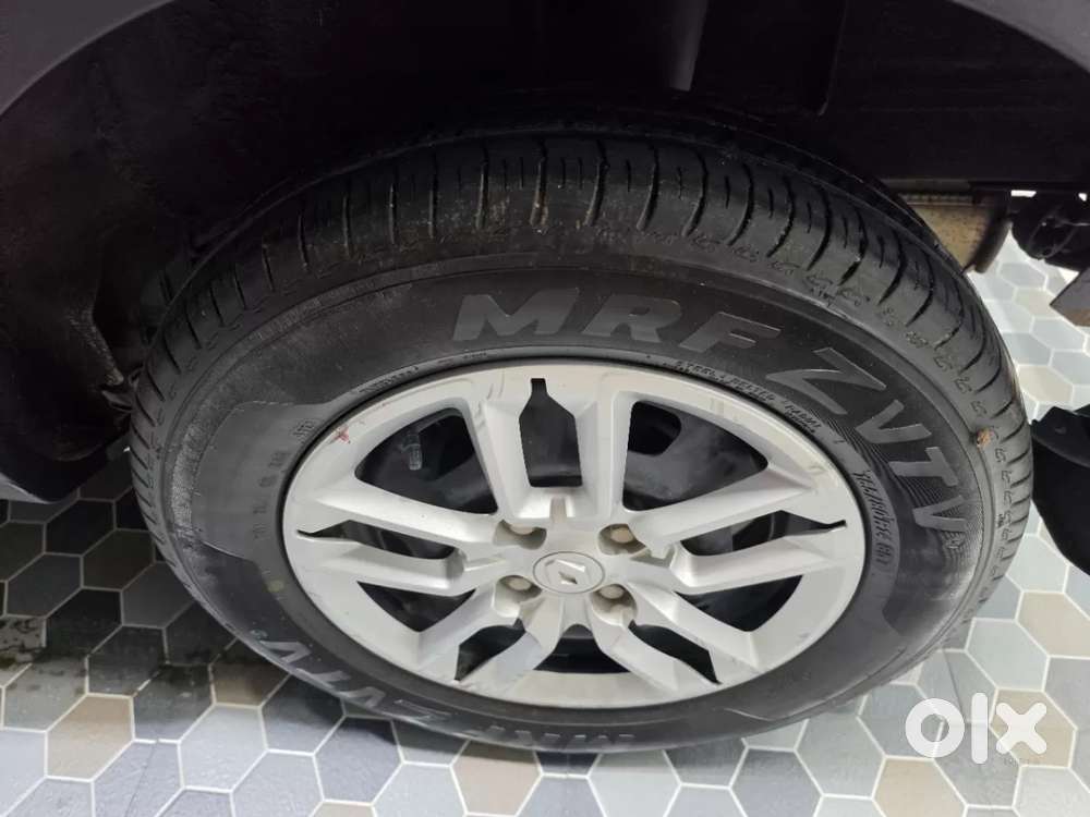 Renault Triber Rxl, 2024, Petrol