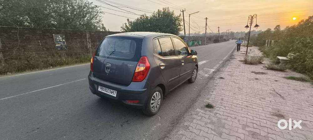Hyundai I10 Sportz, 2015, Petrol