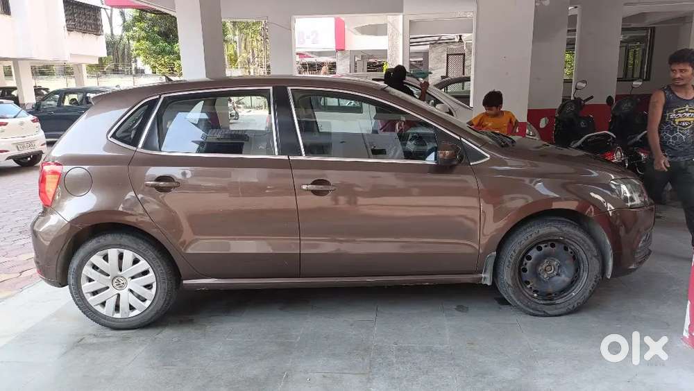 Volkswagen Polo 2016 Petrol / Cng104000 Km Driven