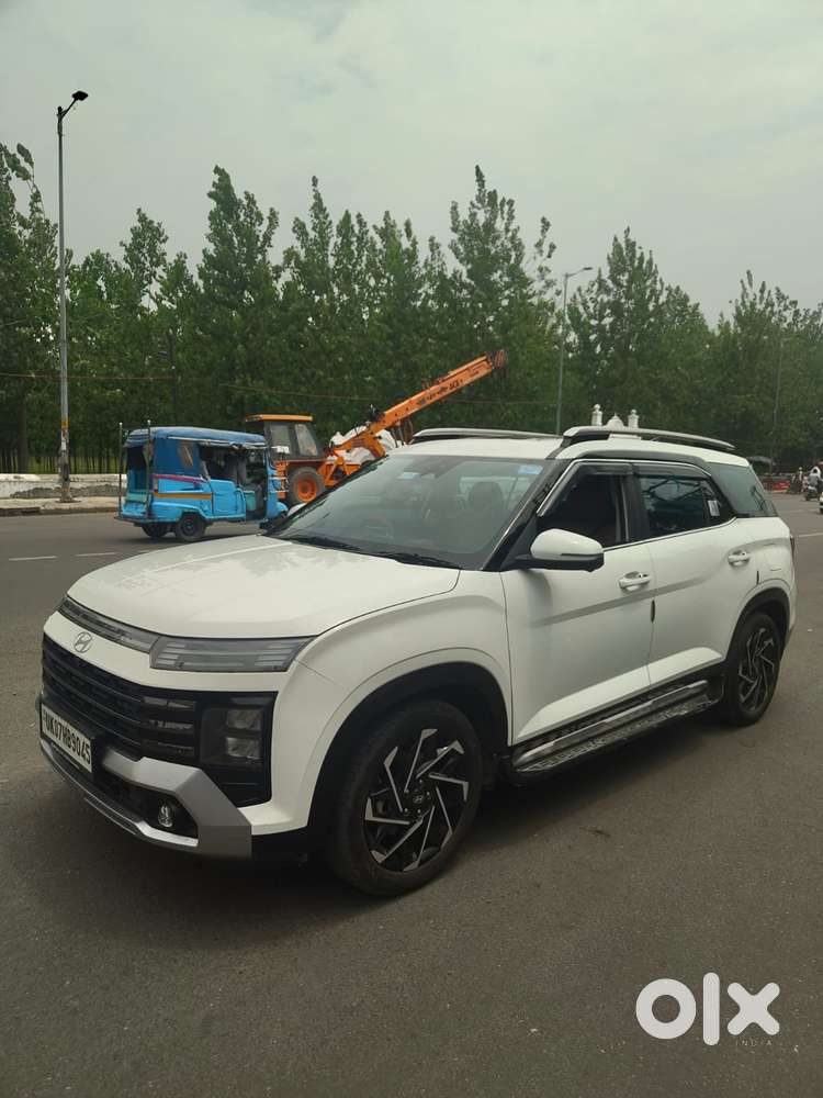 Hyundai Alcazar 1.5 Tdct Signature (o) 7s Petrol, 2025, Petrol