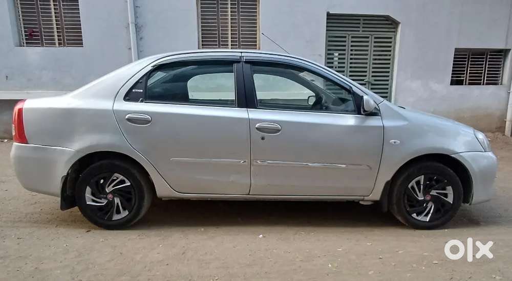 Toyota Etios 2012 Diesel 198000 Km Driven