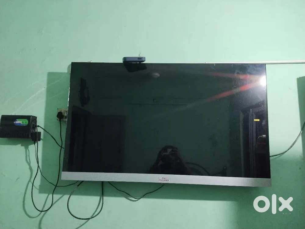 Akai 55 inches tv